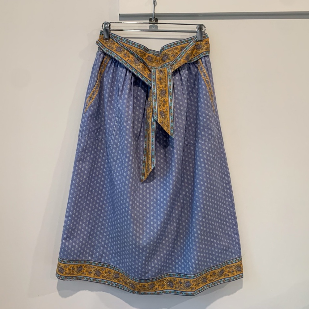 Vintage Suttles and Seawinds Reversible Paisley Midi Skirt in Blue and Yellow